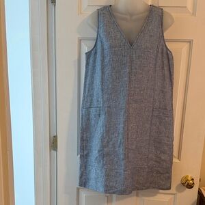 EUC Women’s Loft 100% Linen Blue Chambray V-Neck Shift Dress, size 4